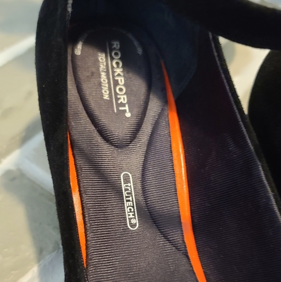 Rockport Total Motion Pumps - Picture 5 of 6